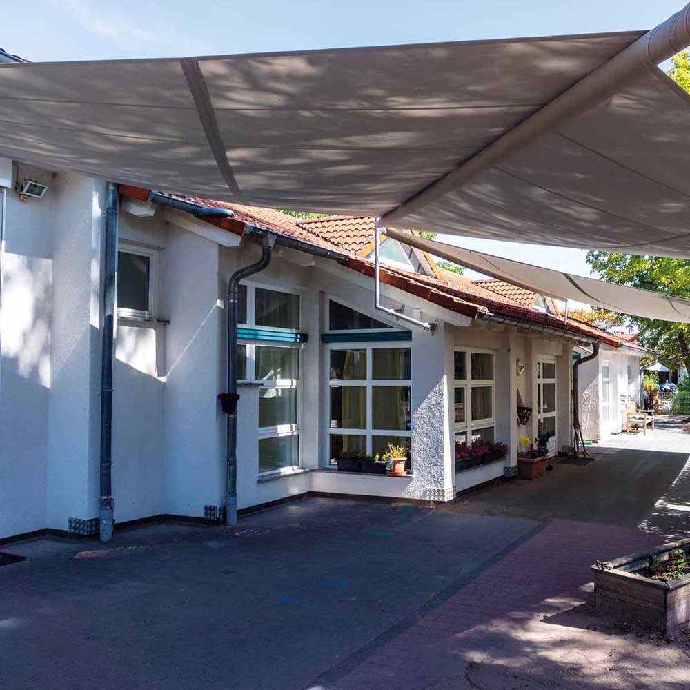 Sonnensegel für Kitas und Schulen
